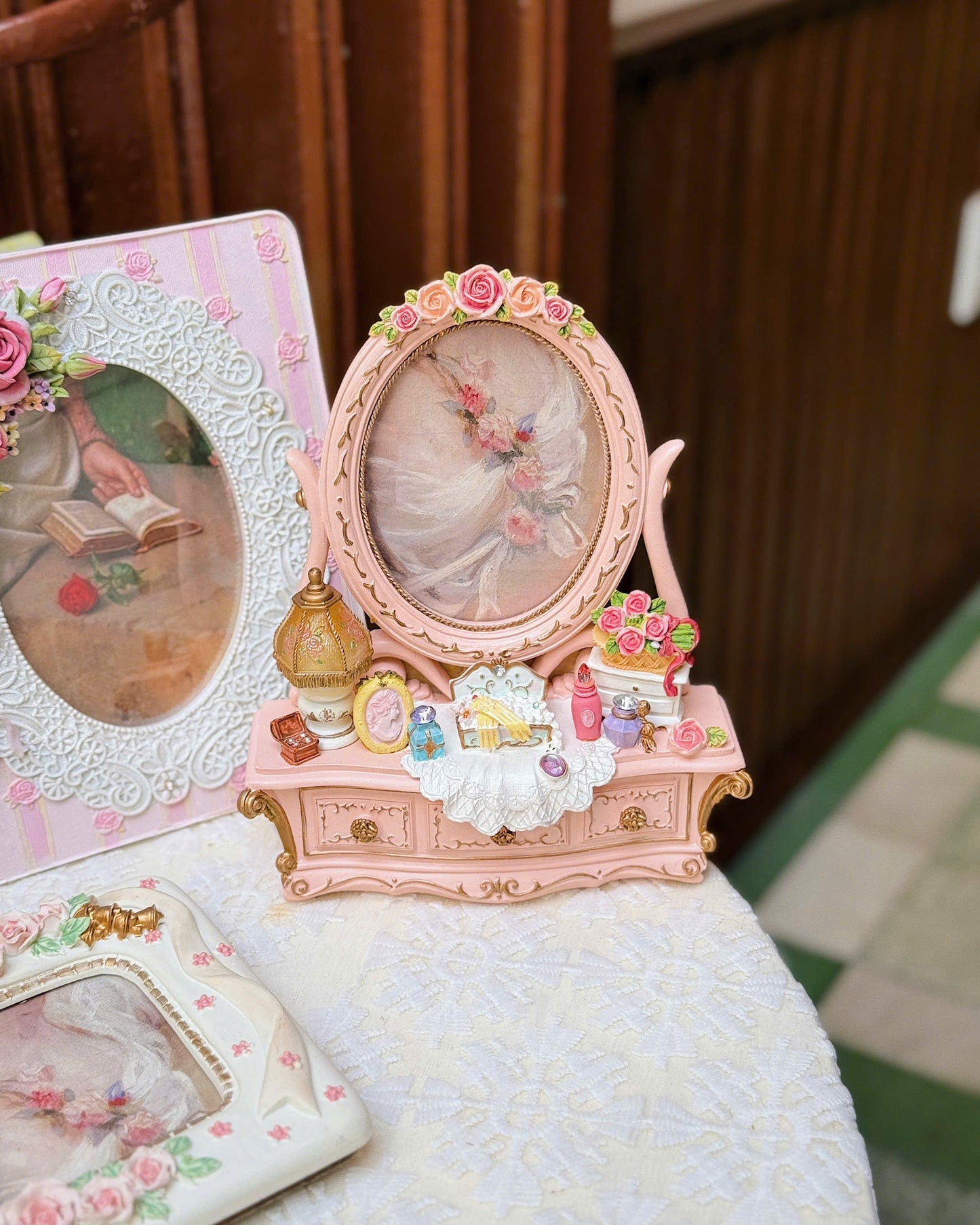 Pink Dressing Table Shaped Frame