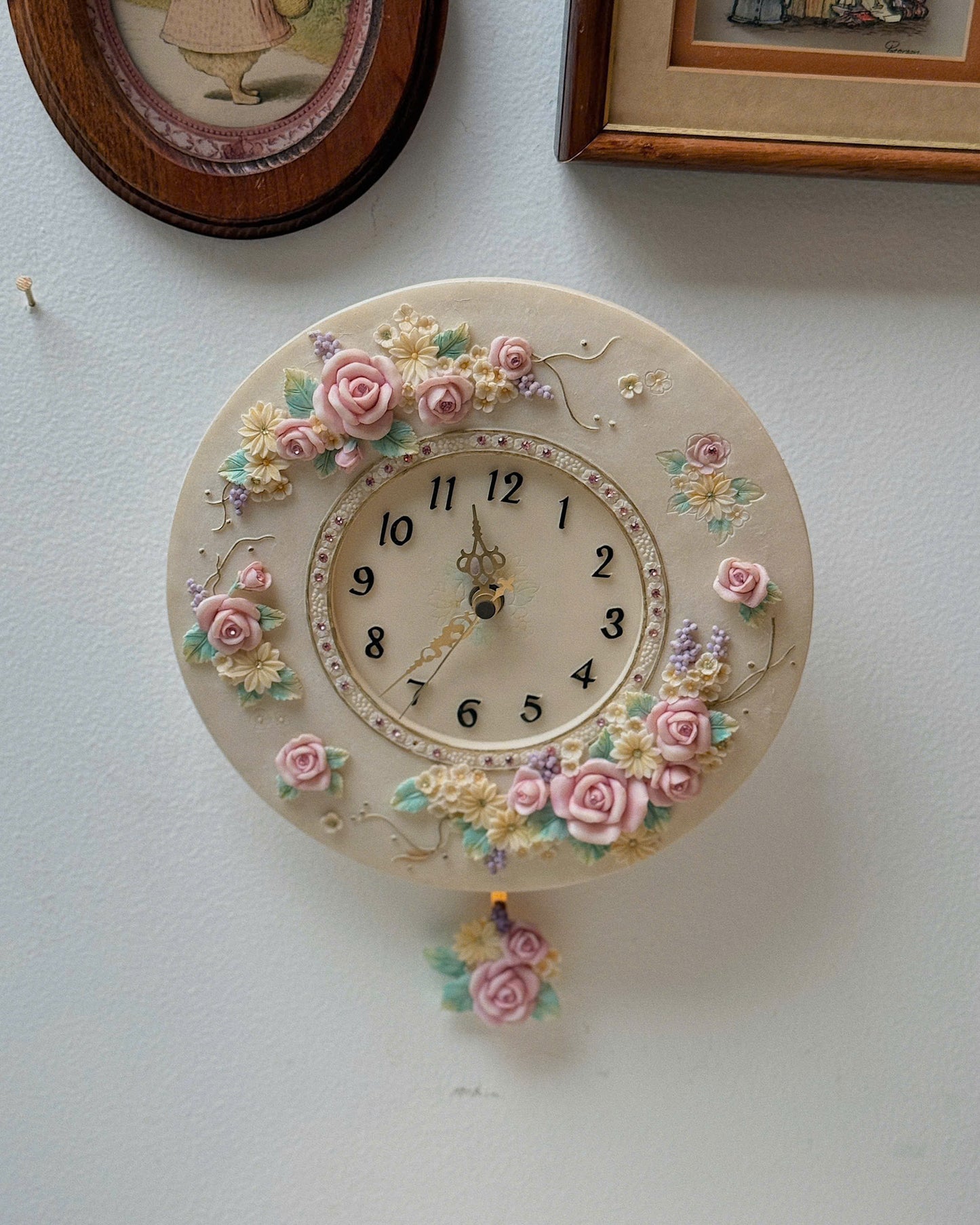 Vintage Floral Clock 💐✨