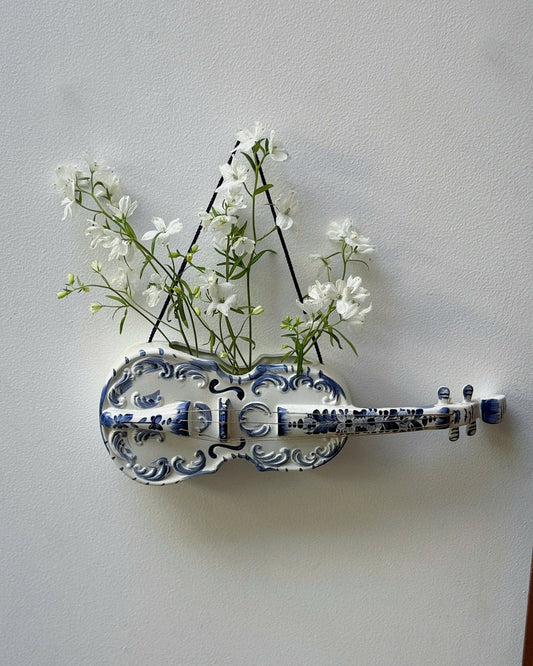 Violin Shaped Vase 💕