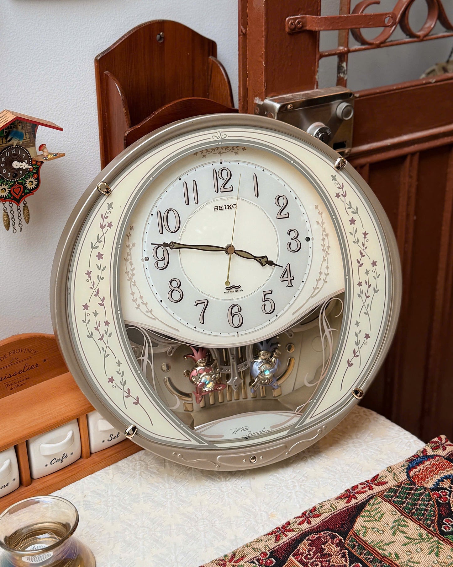 Vintage Seiko Radio Wave Control Clock