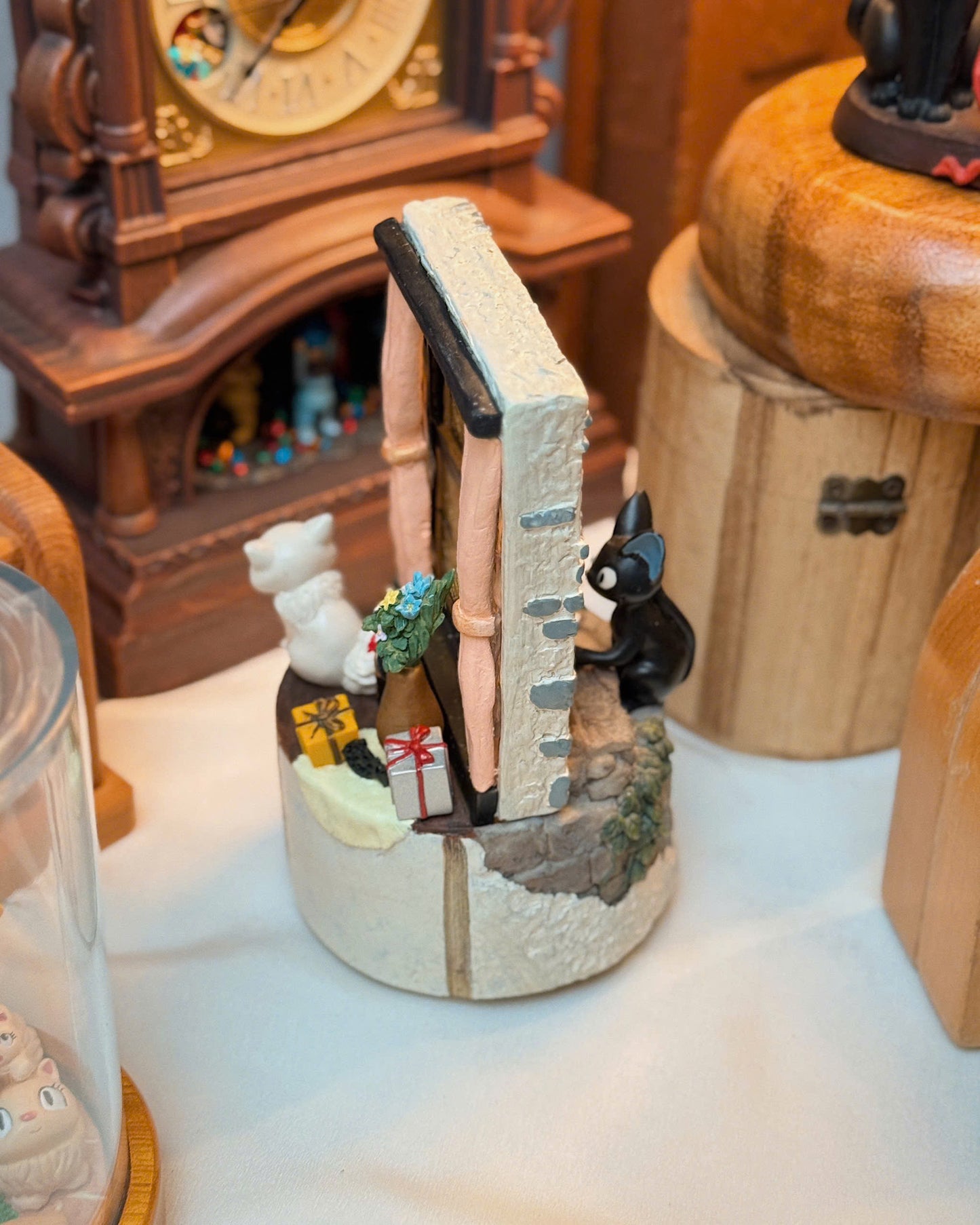 Jiji & Lily Cat Music Box
