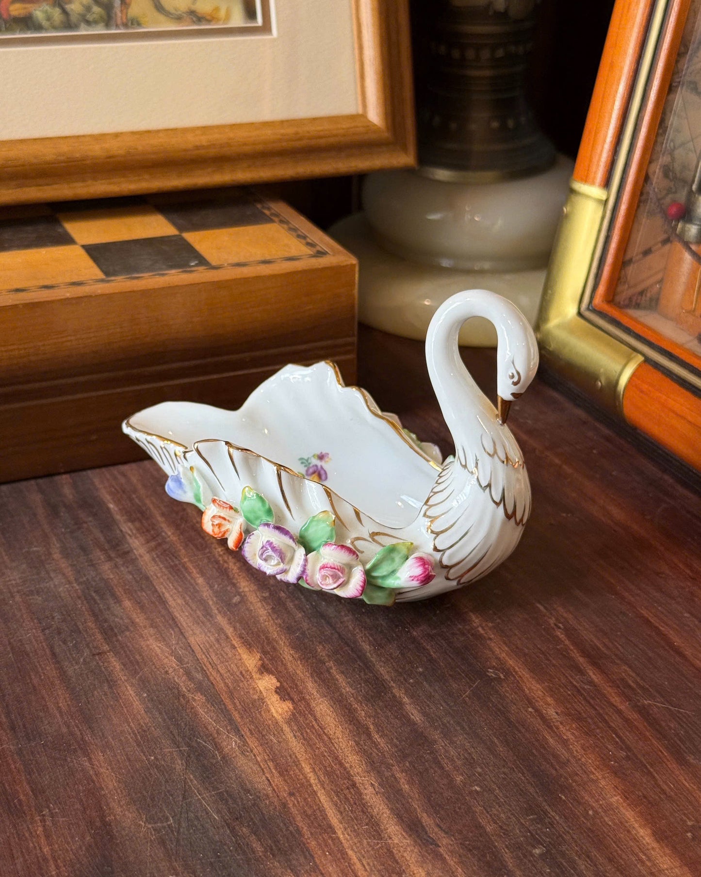 Vintage Swan Rose