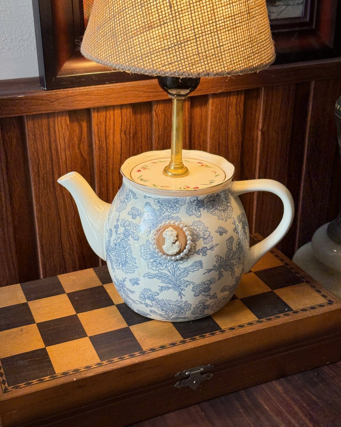 Vintage Blue Toile Teapot Lamp