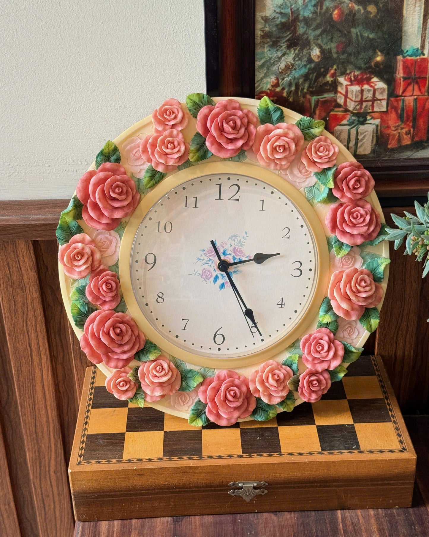 Vintage Rose Bloom Clock
