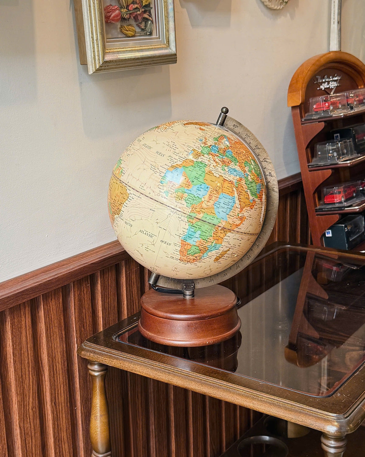 Vintage World Map Globe Lamp