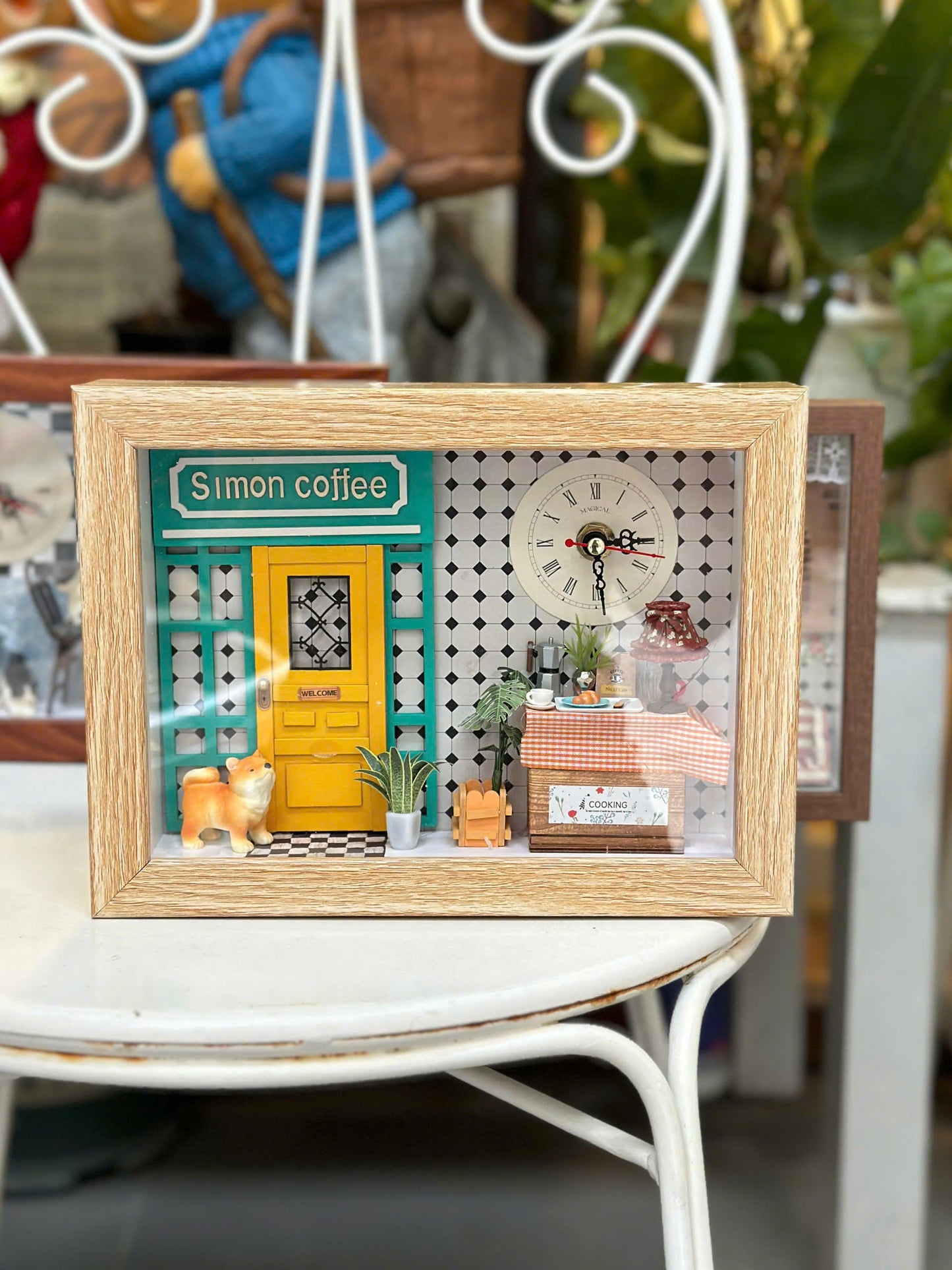 Miniature Roombox Clock - Simon Coffee