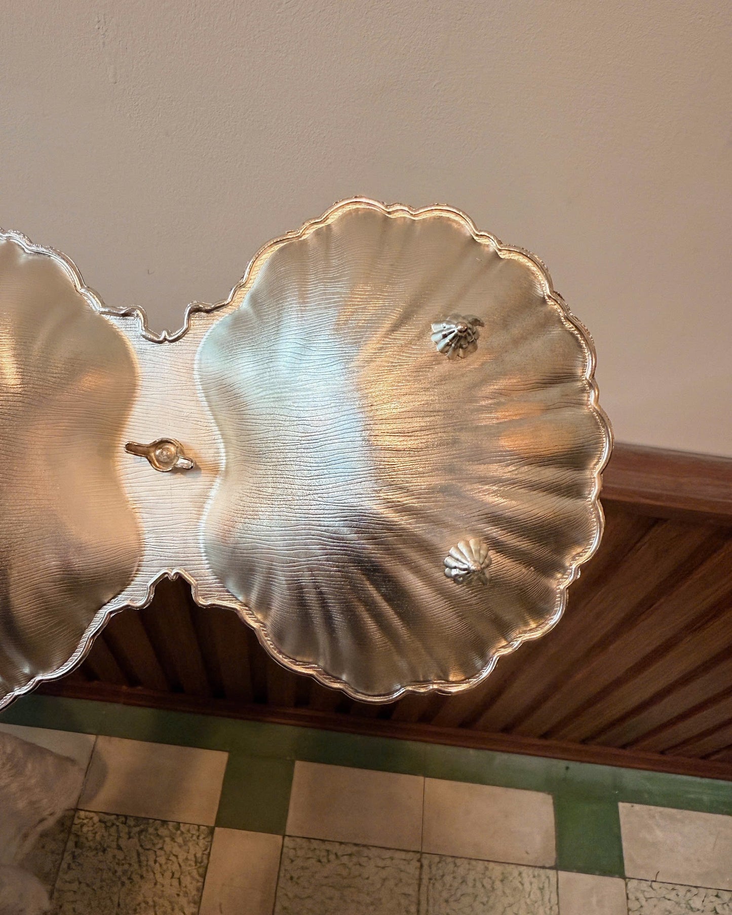 Double Divided Clam Shell Serving with Handle Silverplate