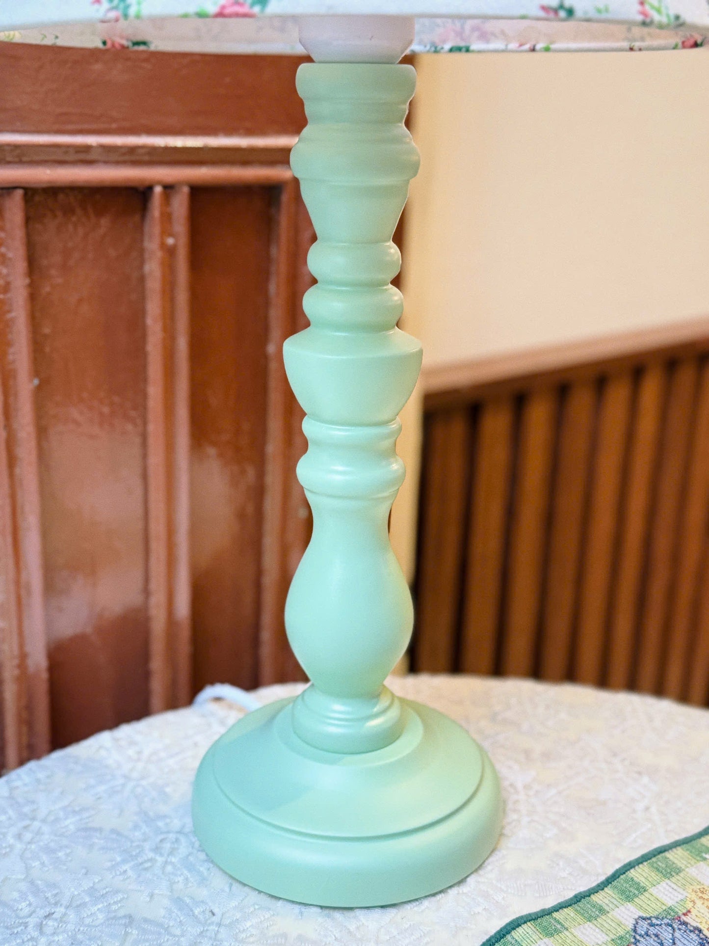 Vintage Style Floral Lamp - Pre-order