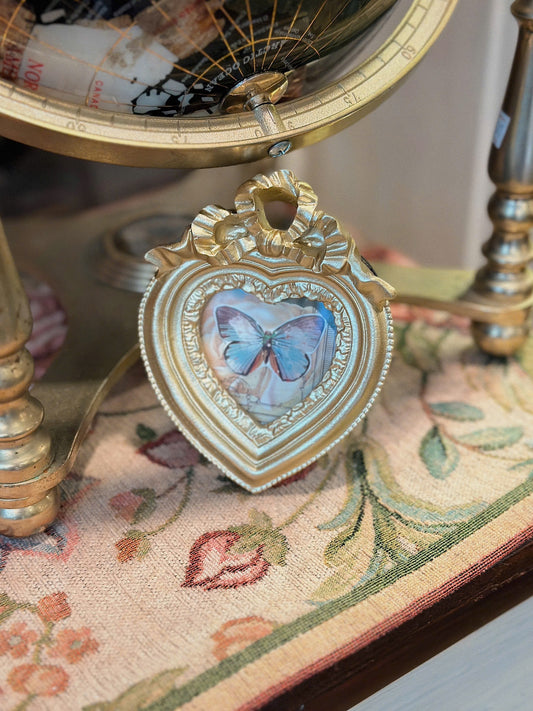 Vintage Style Heart Shaped Frame