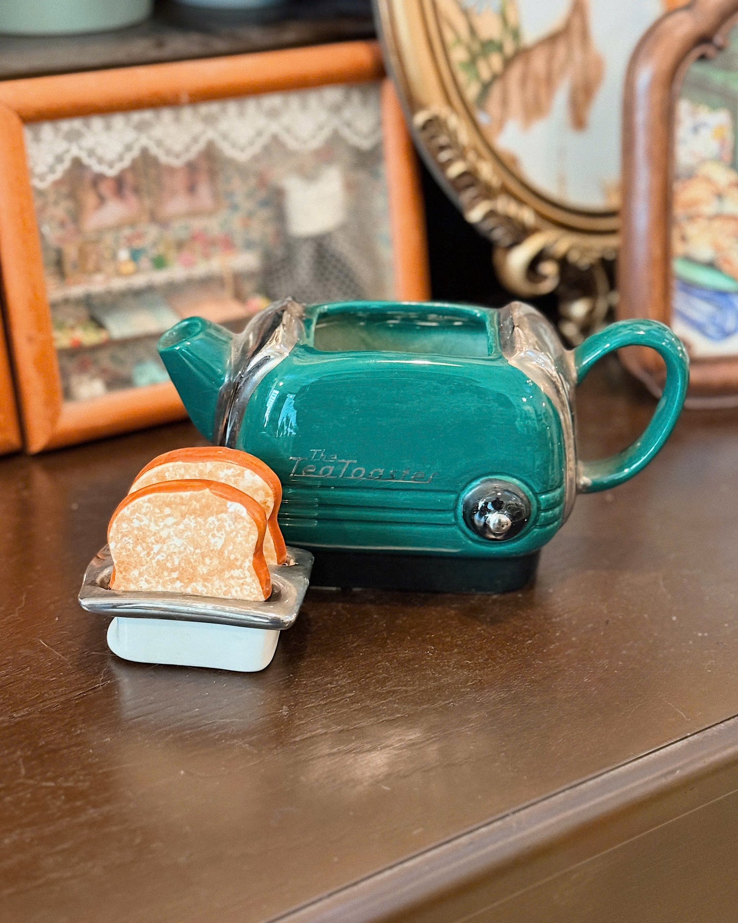 Swineside Teapoterry Teatoaster Teapot