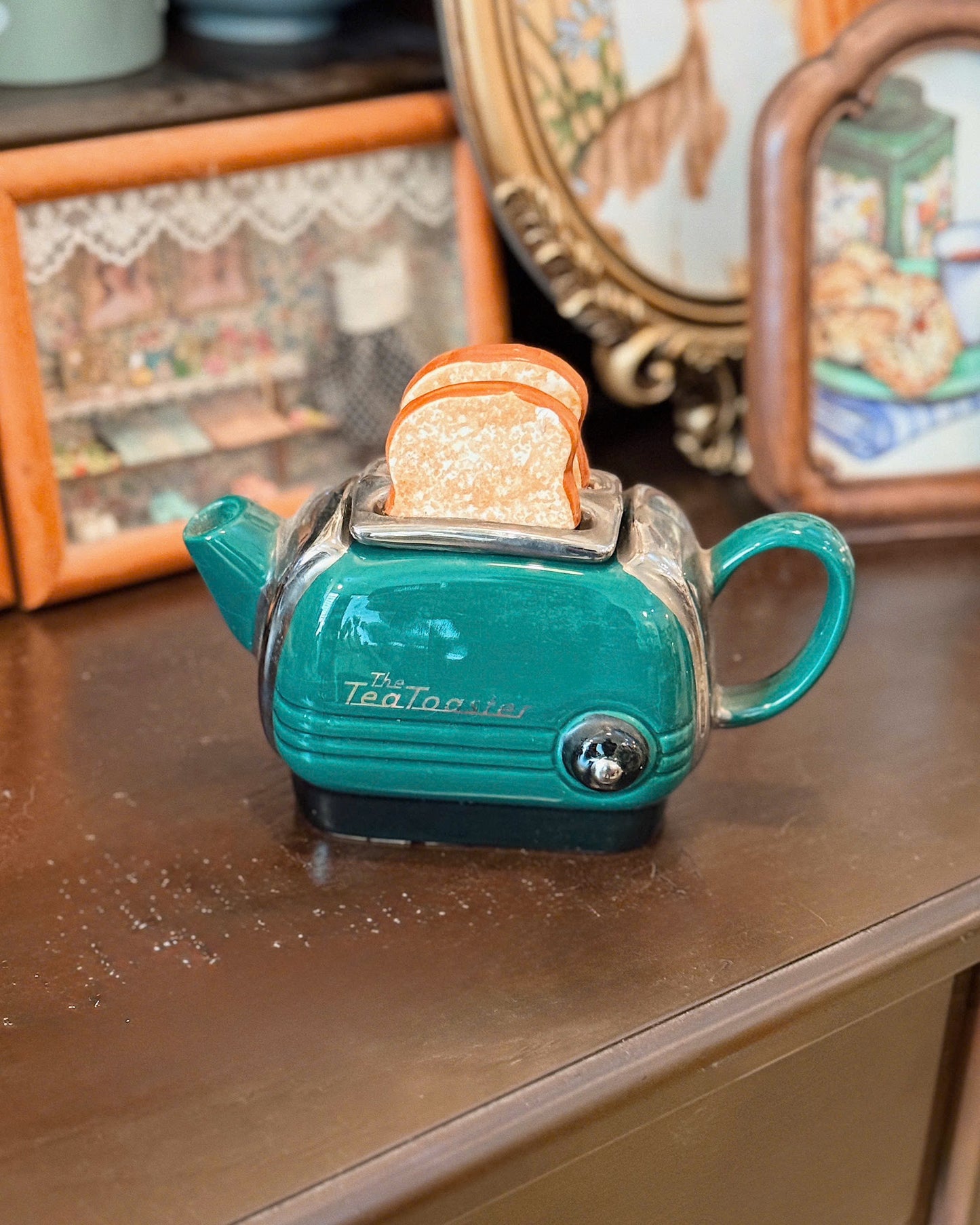 Swineside Teapoterry Teatoaster Teapot