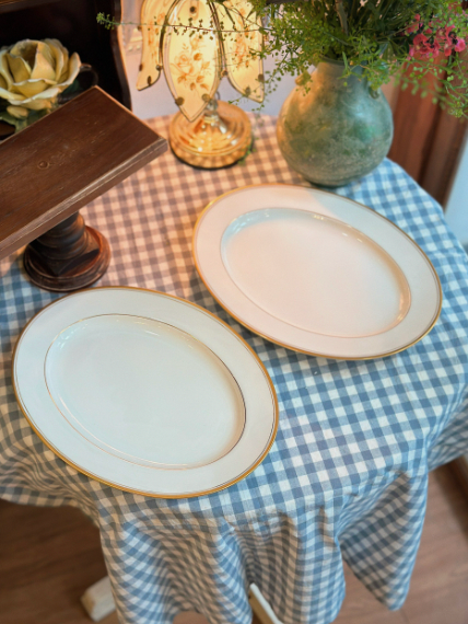 Dĩa oval trắng, viền vàng - NORITAKE