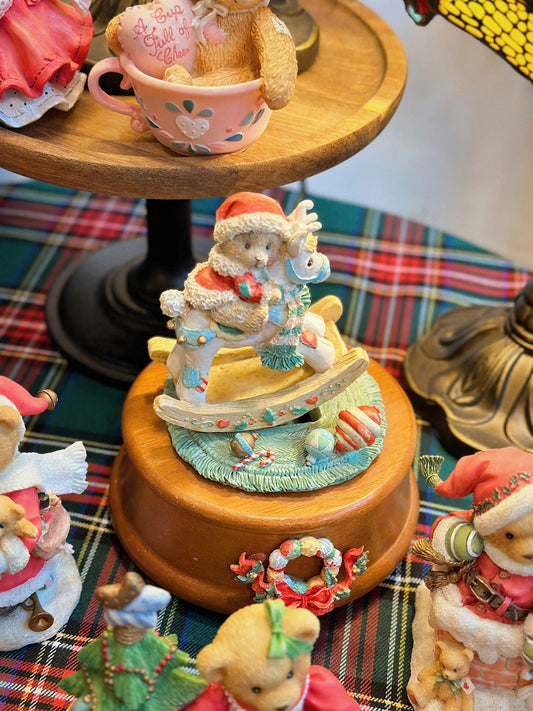 Tượng bé gấu Bear On Rocking Reindeer - Cherished Teddies