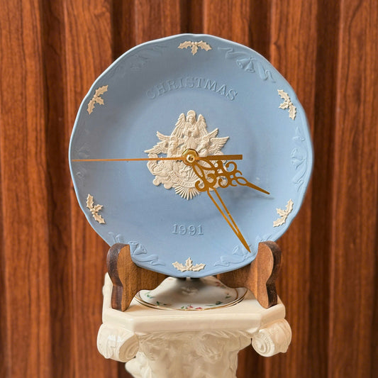 Wedgwood Blue Jasperware Christmas 1991 Reworked Clock