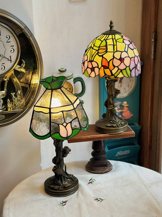 Flowers Stained Glass Table Lamp