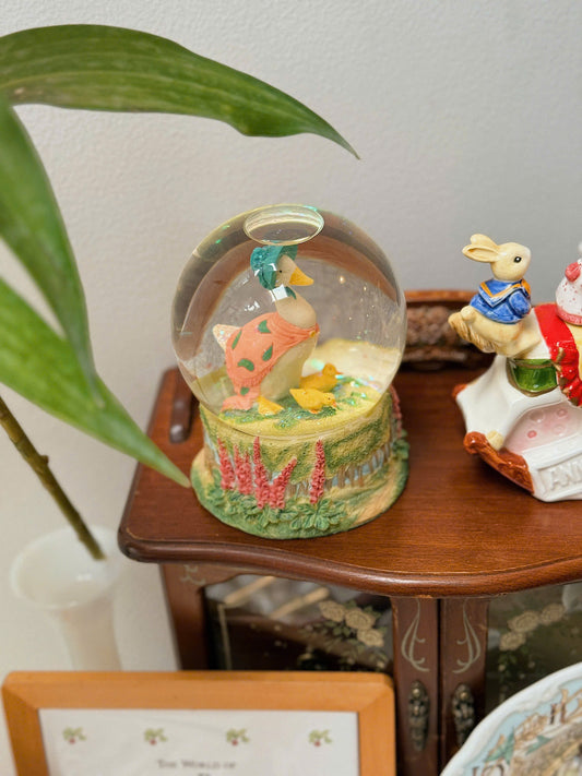 Beatrix Potter Jemima Puddle - Duck Snow Globe