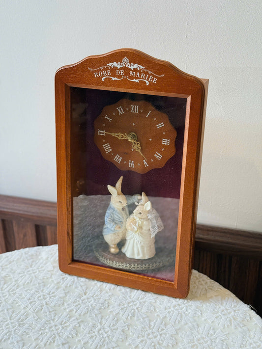 Robe De Mariee Wooden Clock