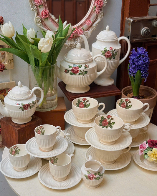 Vintage Wedgwood Tea Set ✨