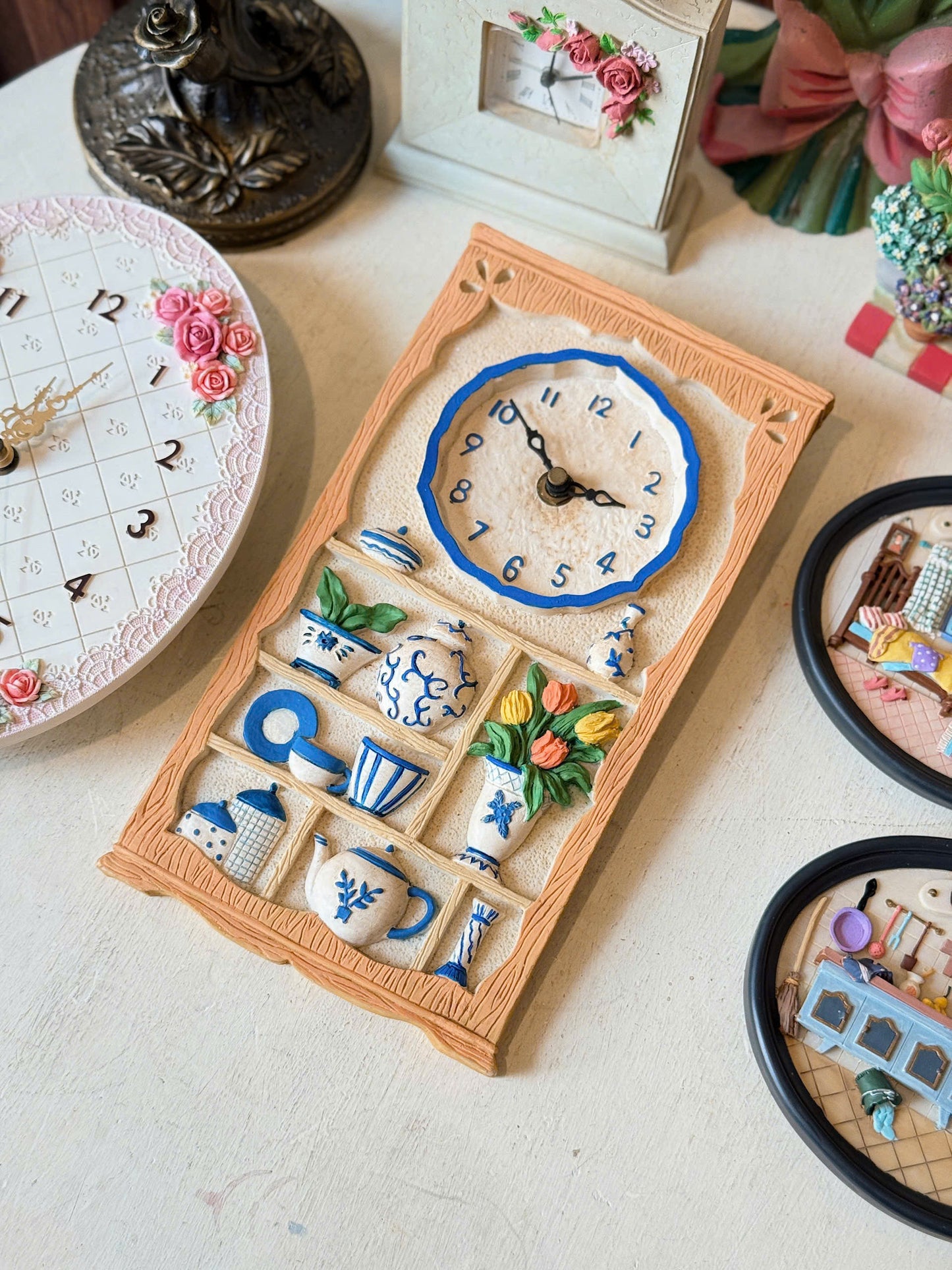 Cottage Tea Shelf Clock