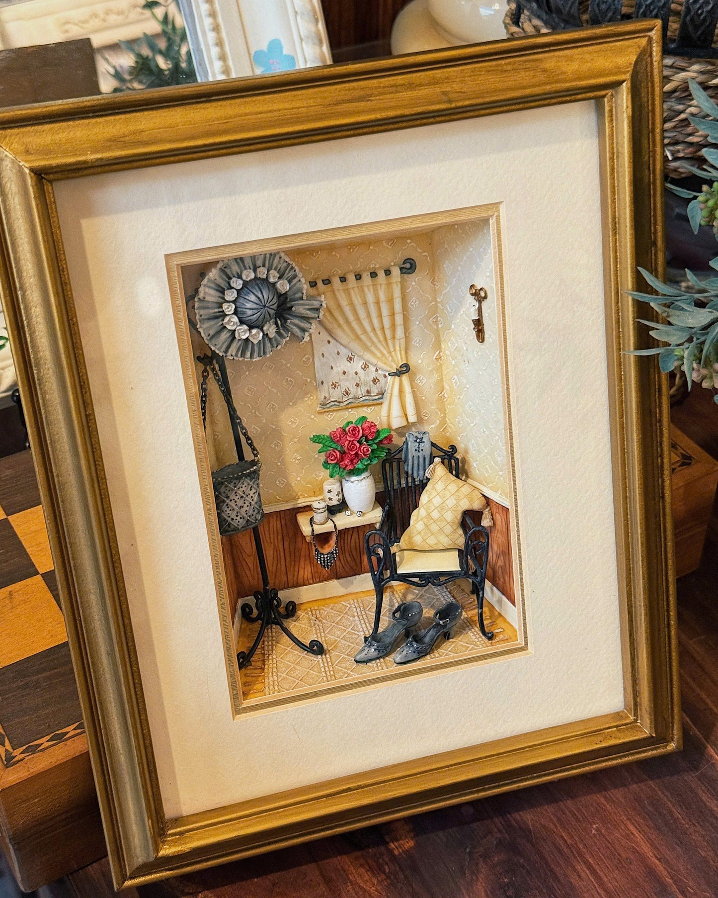 Vintage 3D Golden-framed Dressing Room